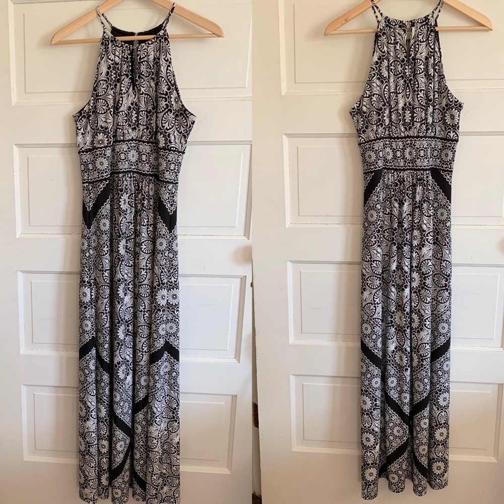 White House Black Market Maxi dress Size Small